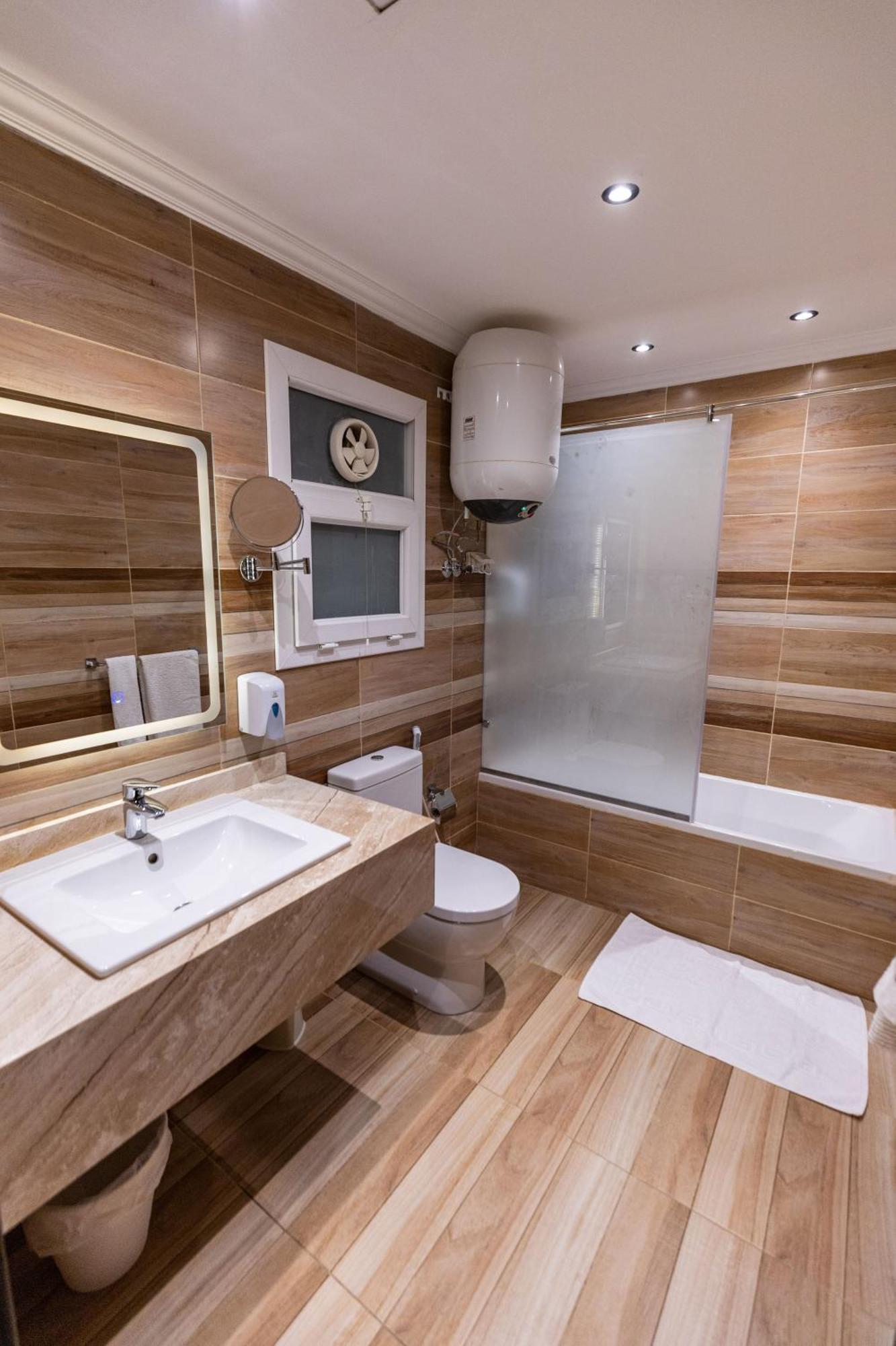 Airport Elite Service Apartment Cairo
