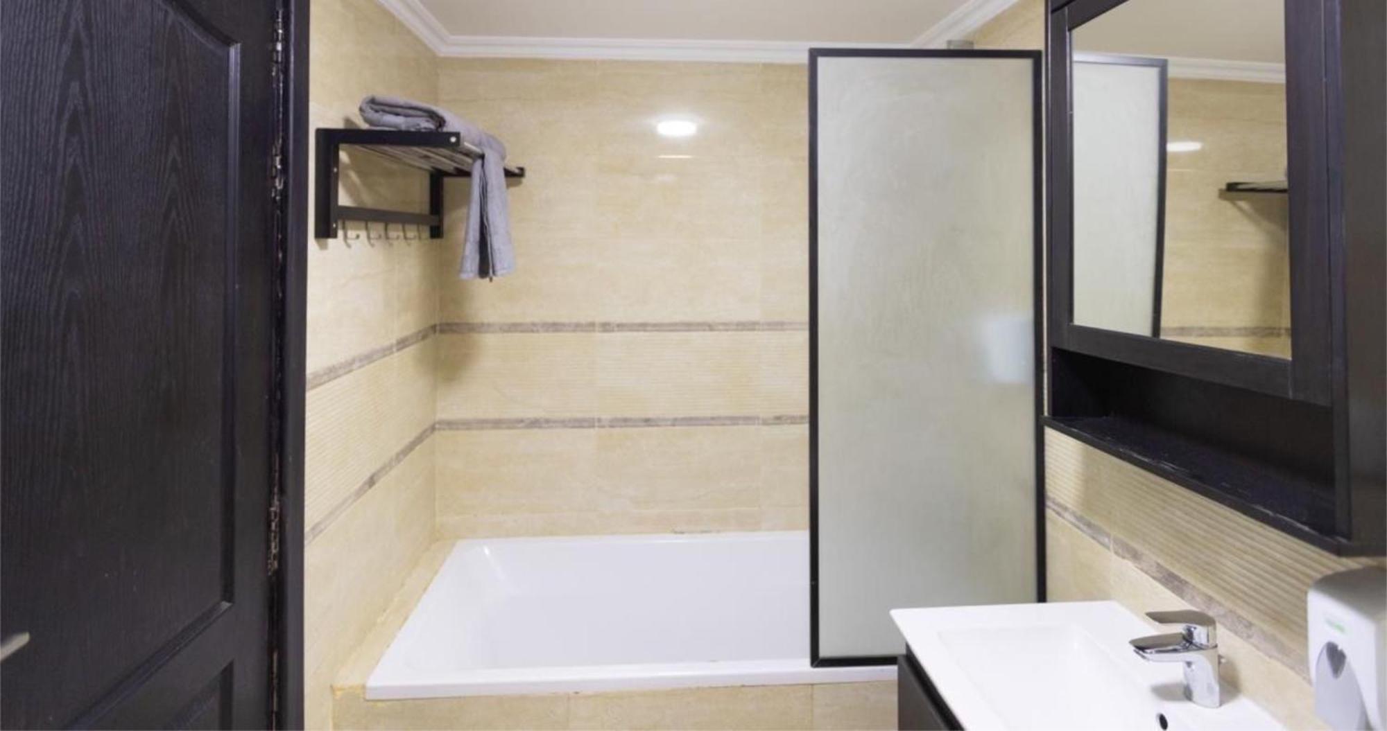Airport Elite Service Apartment