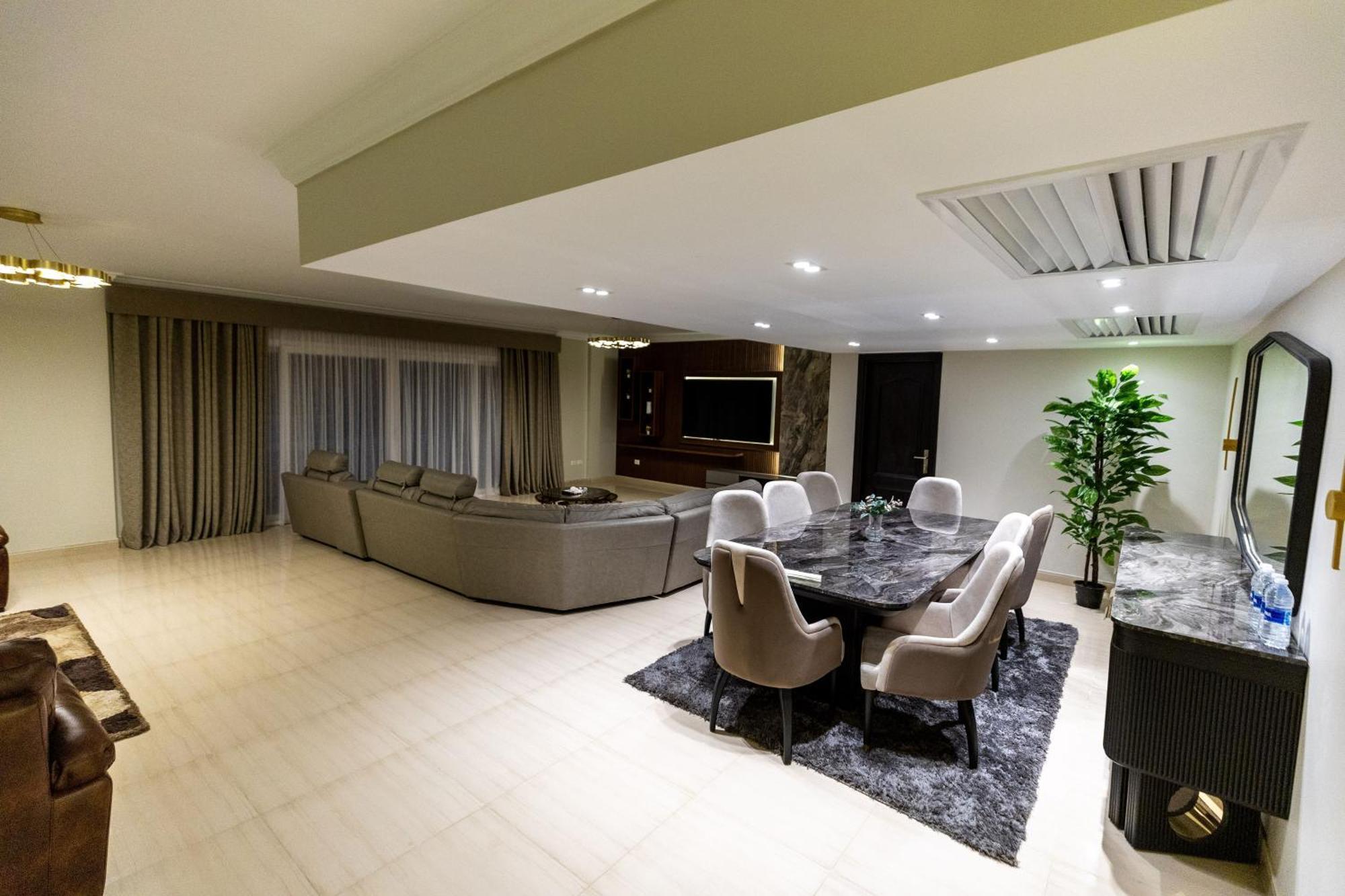 Airport Elite Service Apartment